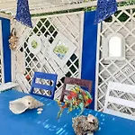 Bed & Breakfast Tea House